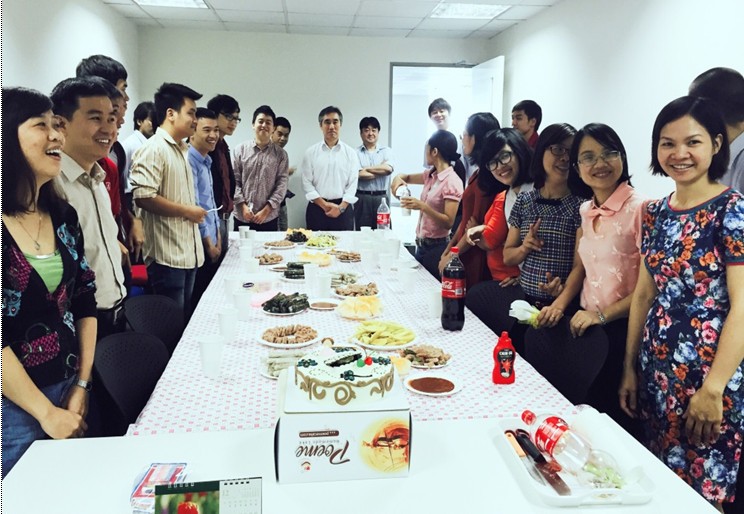 DTS software Vietnam tổ chức tiệc tra sau khi khám sức khoẻ cho nhân viên