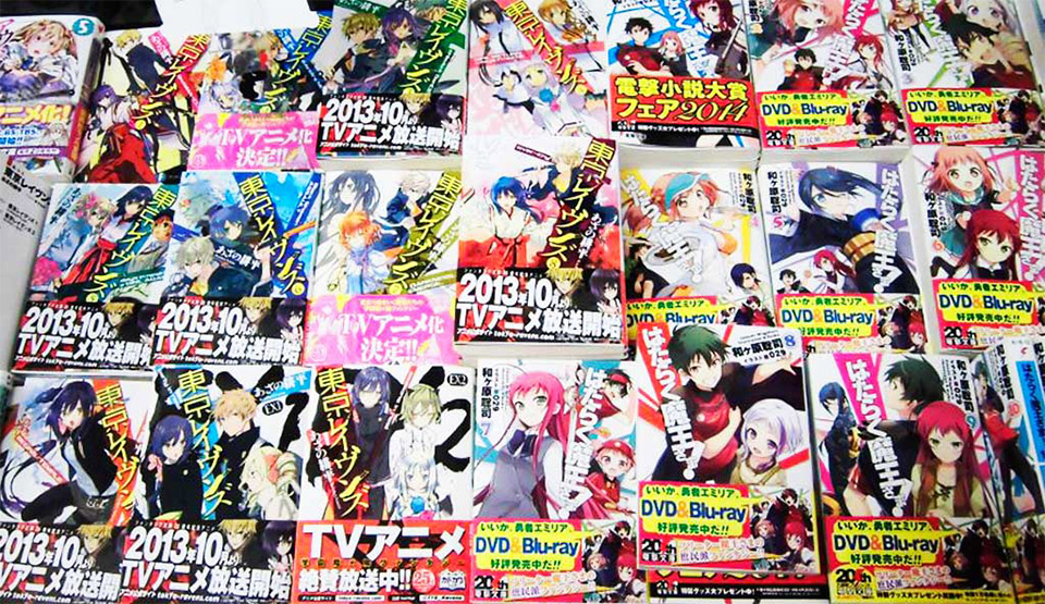 Đọc sánh dành cho thiếu nhi Nhật Bản hoặc light novel giúp bạn trau dồi thêm tiếng Nhật