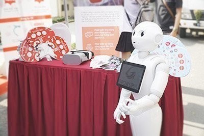 Robot Pepper tại Ngày hội việc làm Công nghệ